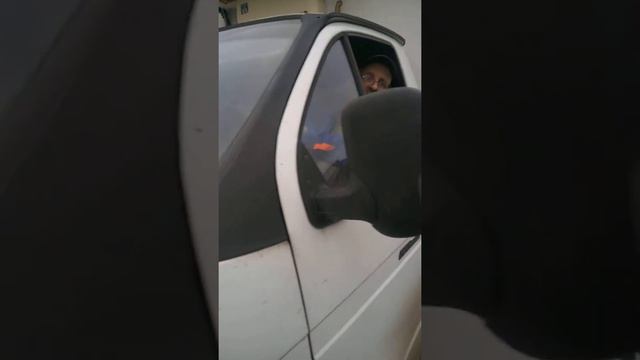 водятел ездит по тратуару смотреть онлайн