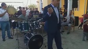 Уктам Хамдамов Номидан устоз санаткор Вохиджон Супиев табрик