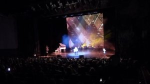 ВЯЧЕСЛАВ МАЛЕЖИК "ДВЕСТИ ЛЕТ ЦЫГАНКА МНЕ ЖИЗНИ НАГАДАЛА"