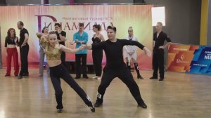 Кладезь полезных элементов парного танца хастл