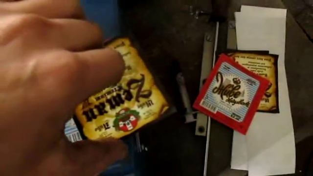 Устройство нанесения клея на сухую бумажную этикетку смотреть онлайн