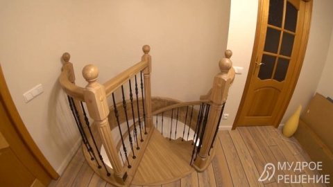 Винтовая лестница с подсветкой