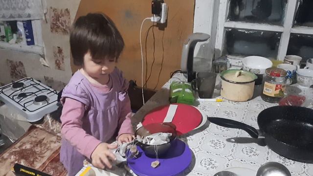 Каждый занят своим делом. Пусть это маленькое дело, но оно самое нужное!