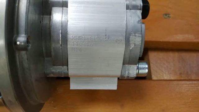 гидронасос caproni 24V 3kW 2.6cc 7082lg смотреть онлайн