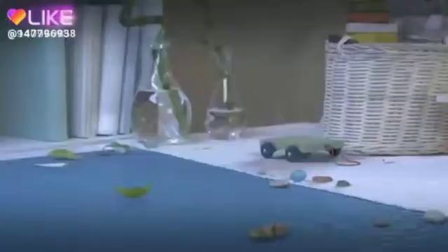 Подобное на малы шарики?? смотреть онлайн