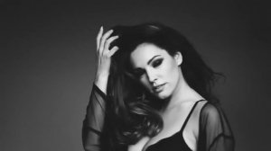 Фотосессия Келли Брук 2015 / Kelly Brook 2015 Calendar Behind the Scenes