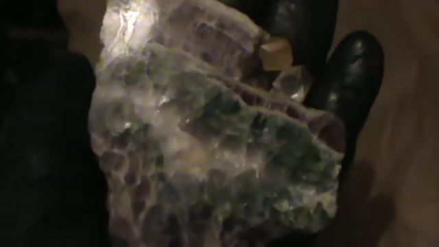 Минерал Флюорит смотреть онлайн