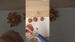 Мастер-класс "Цветы из фисташковой скорлупы"