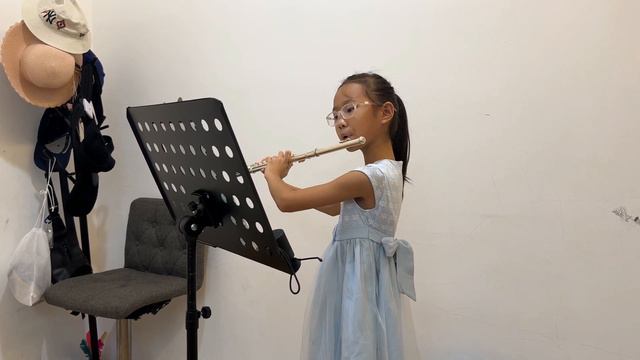 Helen Jane Long - Spooked Flute Solo (ABRSM Flute Grade 1 from 2022) смотреть онлайн