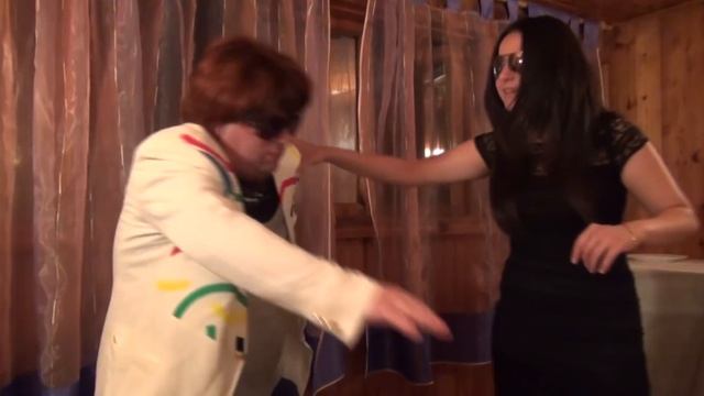 Кунька Задунайский #4: А в ресторане, а в ресторане.... смотреть онлайн