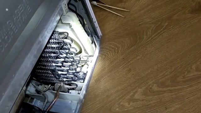 @0304 Чистка от пыли компрессора и вентилятора. Рекомендация,но не руководство к действию.