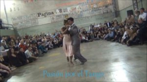 ROXANA SUAREZ y SEBASTIAN ACHAVAL Bailando el Tango MAÑANA IRE TEMPRANO en la MILONGA DEL MORAN