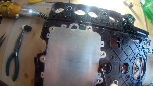 Гидроблок АКПП мерседес 204 ремонт. Замена датчиков скорости турбинного колеса. Часть2