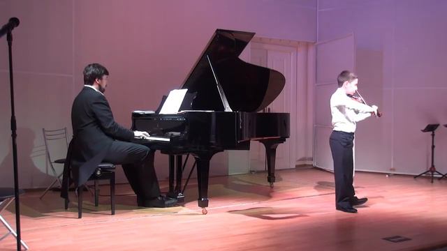 Вардан Бабаян - Ф. Крейслер Прелюдия и Аллегро смотреть онлайн