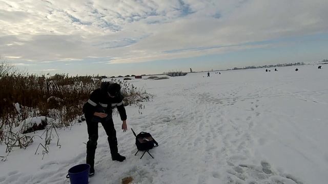 Особенности рыбалки зимой!!!