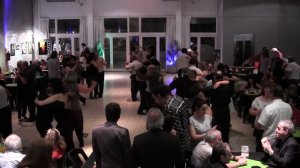 Milongueando en SI TANGO, tango milonga de San Isidro, Buenos Aires.