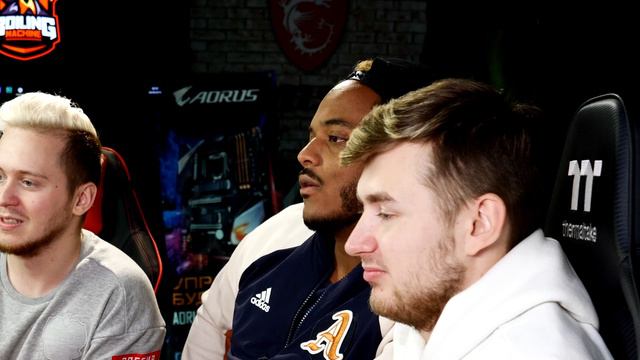 КТО ПЕРВЫЙ ПОЙМАЕТ ВОЛКАУТ ПОЛУЧАЕТ 15000 РУБЛЕЙ | ЧЕЛЛЕНДЖ С ДРУЗЬЯМИ смотреть онлайн