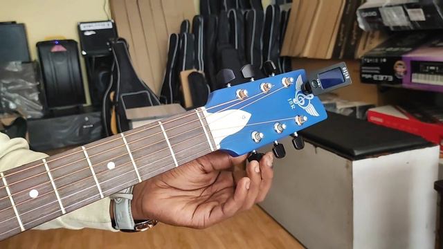 Guitar Tuner Ostar смотреть онлайн