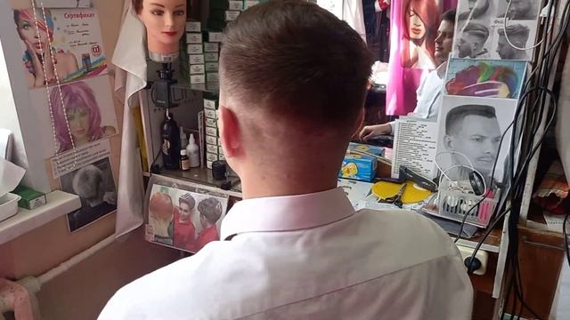 Постригли стрижку Fade ,простриги пробор. смотреть онлайн