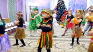 Зажигательный новогодняя танец "Это Новый год" группа "Барбарики"