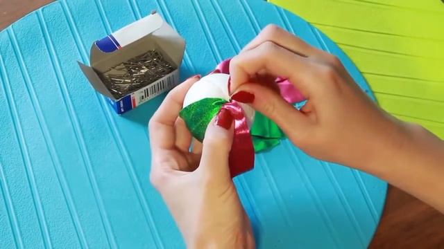 Ёлочный шар из ткани или лент своими руками мастер класс