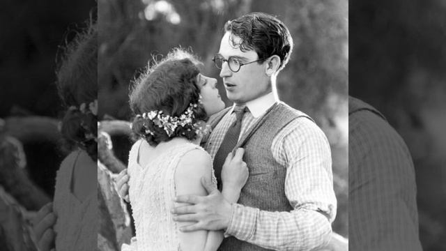 Не искушай. Стихотворение Носовой Натальи. Читает автор смотреть онлайн