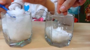 НОВОГОДНИЙ DIY Искусственный снег с ALIEXPRESS / ДОРОГО VS ДЕШЕВО / Лепим СНЕГОВИКА / Вместе с Маше