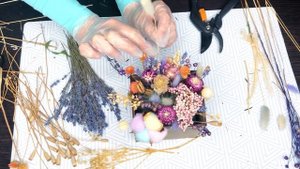 Милое цветочное кашпо. Быстро. Просто. Из сухоцветов своими руками