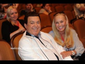 Иосиф Кобзон и Мишель Рапопорт - Зимние дни рождения (Музыка и слова Ирины Грибулиной)