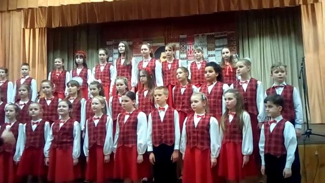 Музыкальная школа № 6. Выступление младшего хора. Песня "Гагилка" смотреть онлайн