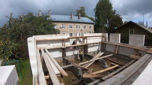 Дом из газобетона!Второй уровень лесов!Строительные леса из досок!