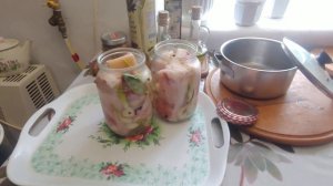 Мариноване ЗАКУСОЧНЕ САЛО /. сало " п'ятихвилинка " в автоклаві .