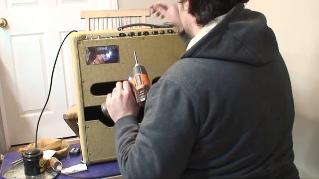 Control the Volume: Fender Blues Deville 410: 12ax7 to 12AT7 смотреть онлайн