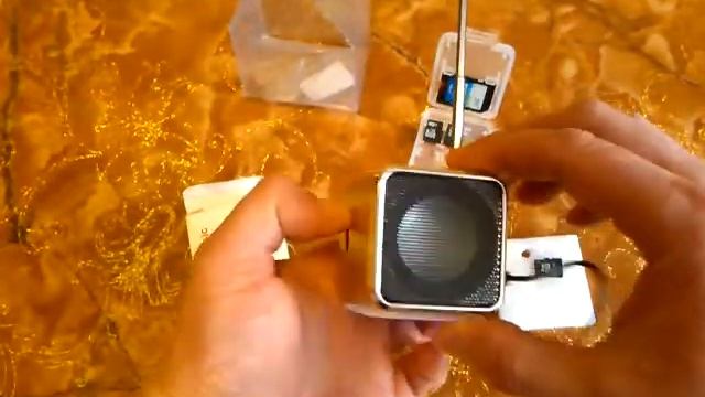 Портативная колонка с ЖК-дисплеем и цветной подсветкой.USB,TF,AUX,FM-радио