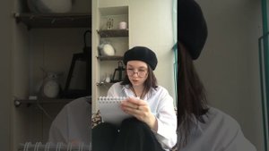 АСМР художница рисует твой портрет//ASMR the artist painting your portrait
