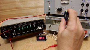 Китайский 5-разрядный вольтметр 33 В - перекалибровка на 3.3 вольта. Проверка погрешности.