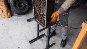 Вертикальный мангал из хлама  DIY vertical BBQ!grill