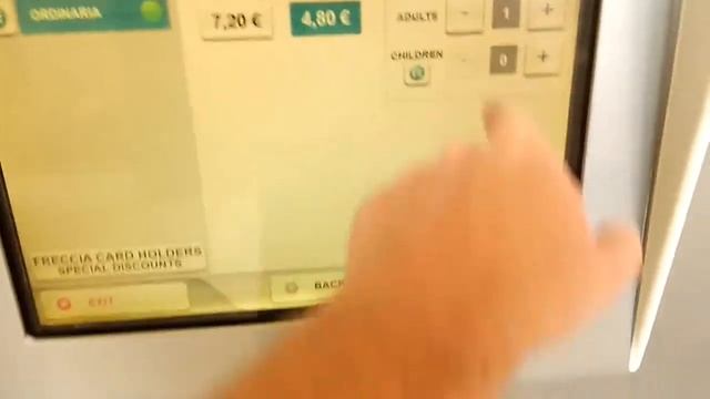 Как в Италии купить билет на поезд в автомате смотреть онлайн