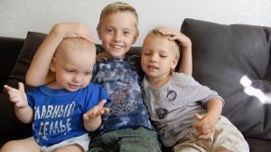 Дети чихают 2 / Чихают вместе / children sneeze / 재채기 / 打喷嚏了