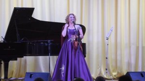 «Тёмно-вишнёвая шаль» — Ирина Шоркина