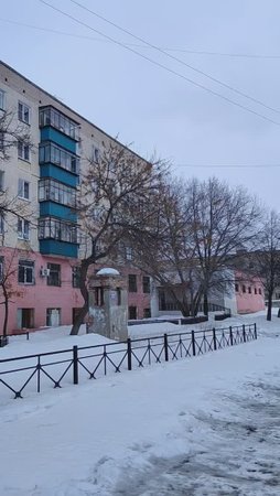 У дома в котором я жила