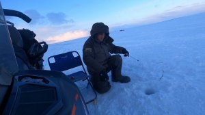 Камчатка, на зимнюю рыбалку с женой ловить корюшку.