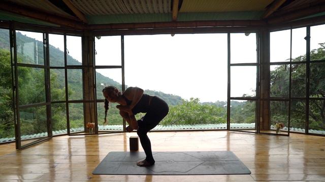 Enhance Your Yoga Practice with Fluidity Yoga Flow by Echo Flow Yoga