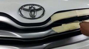 Открытие замка капота с внешней стороны на Тойота Венза