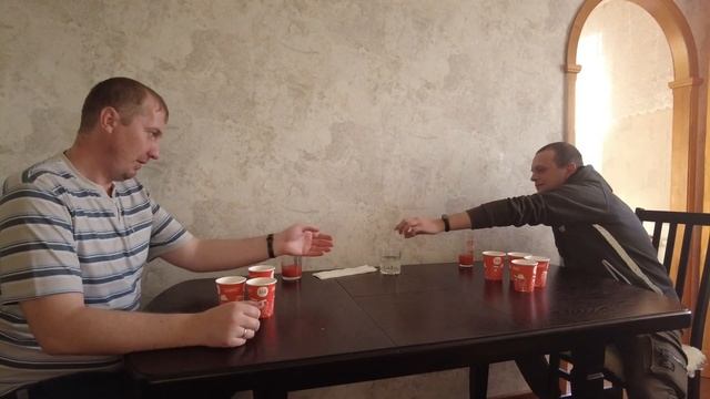 Играем в Бирпонг смотреть онлайн