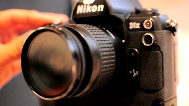 Nikon D1x смотреть онлайн