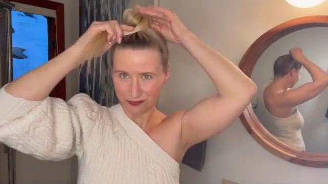 Taylor Swift Bangs Number 1 Bang Tutorial смотреть онлайн