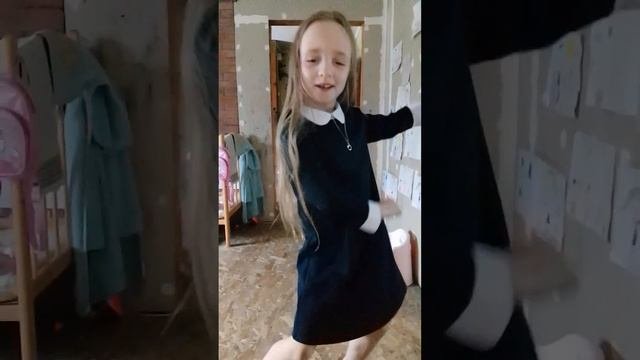 (Wensday) Адамс  2023  япония?? танец