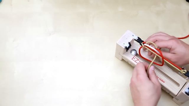 How to make a Cobra weave Paracord bracelet with a charm смотреть онлайн