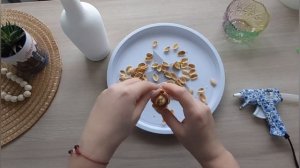 Декор бутылки и баночки. Из скорлупы фисташек.
